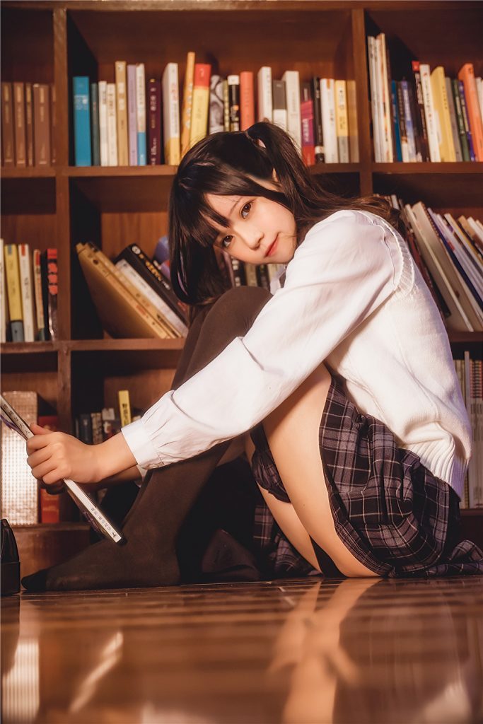 桜桃喵 NO.042 小小少女图书馆商场日系写真 [103P/1.60G]