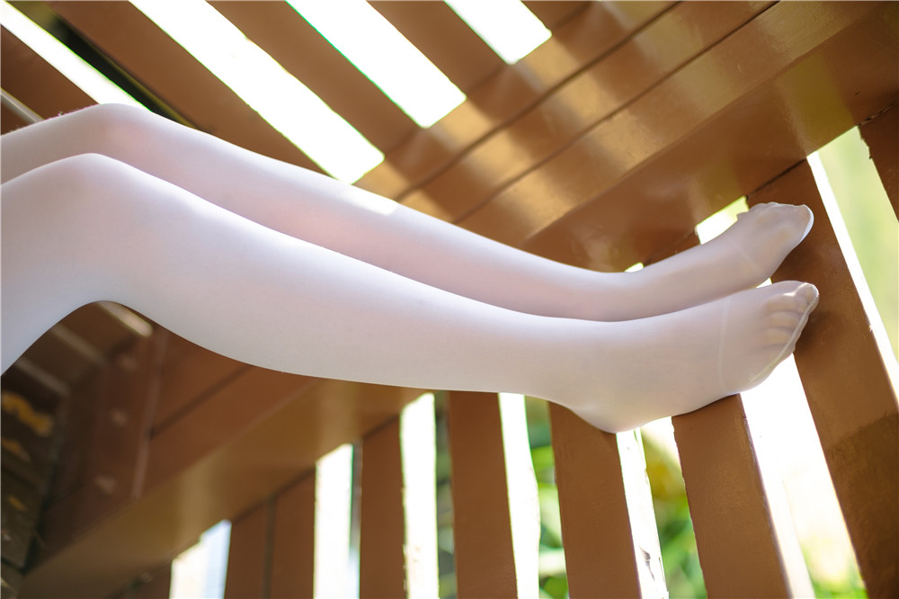 森萝财团写真 R15-014 白丝短裙[99P-681M]