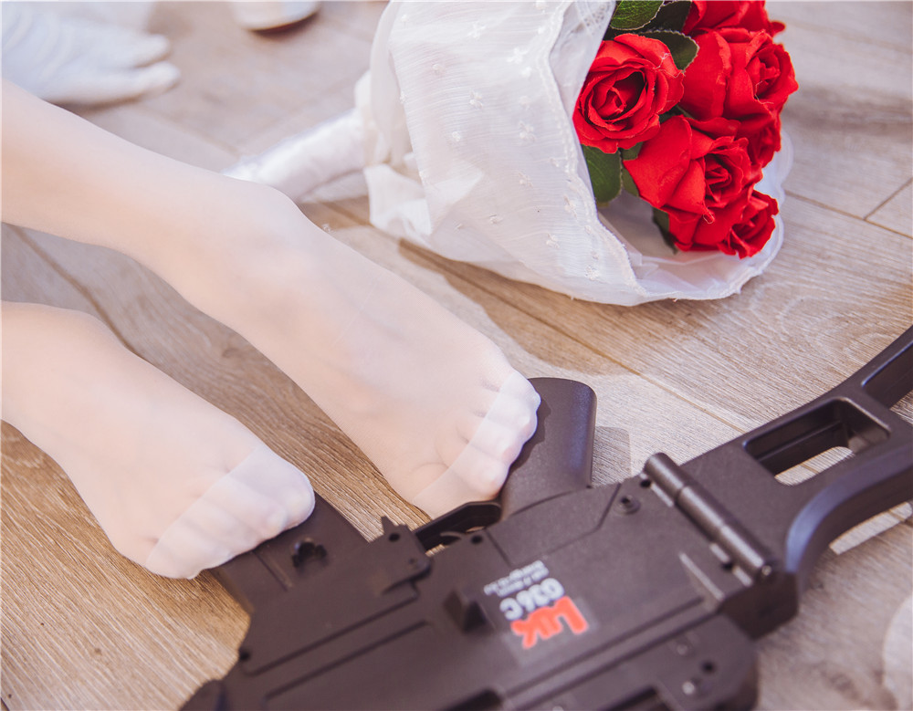 日奈娇-花嫁 白蕾丝婚纱[40P-375M]