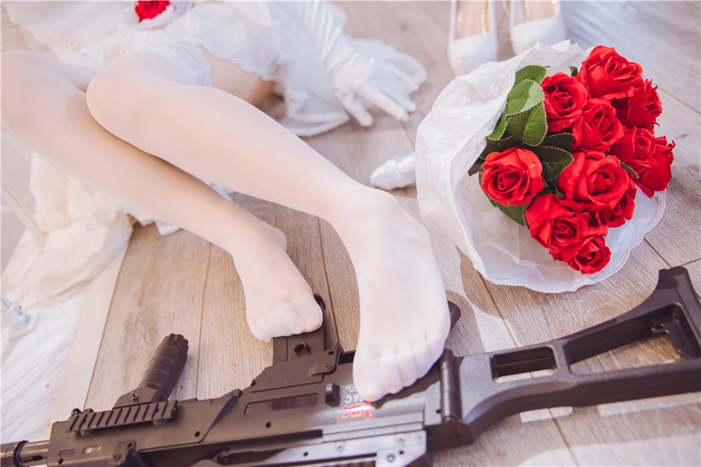 日奈娇-花嫁 白蕾丝婚纱[40P-375M]