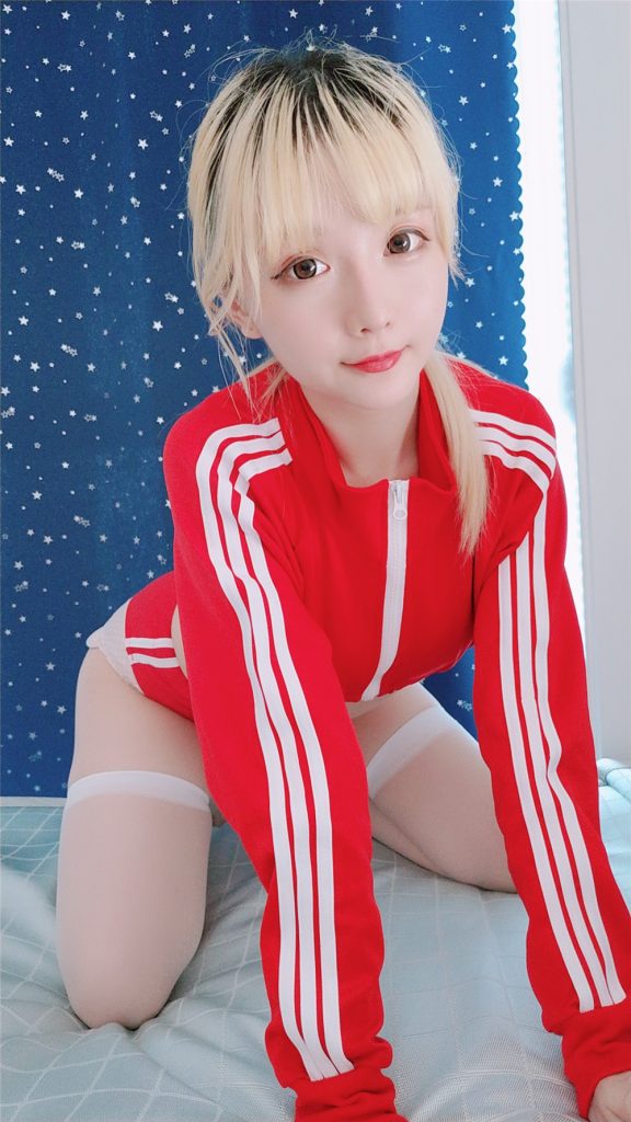 星之迟迟-定制 NO.002 6-21 红色体操服白丝过膝[60P3V-688M]