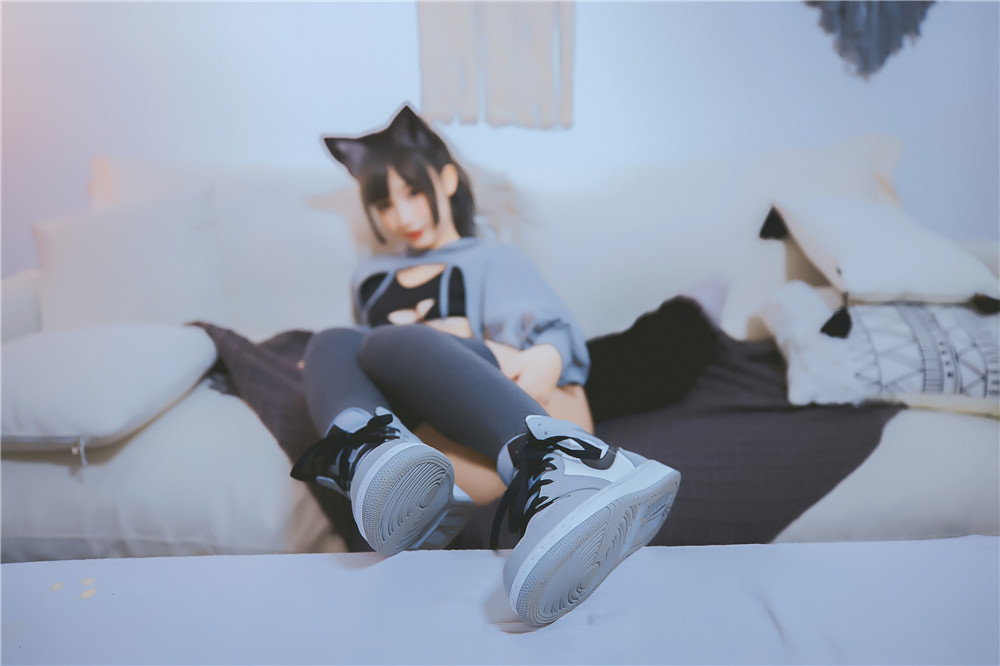 神楽坂真冬-絶対企画 《危険な耳》兽耳娘少女[150P4V-964M]