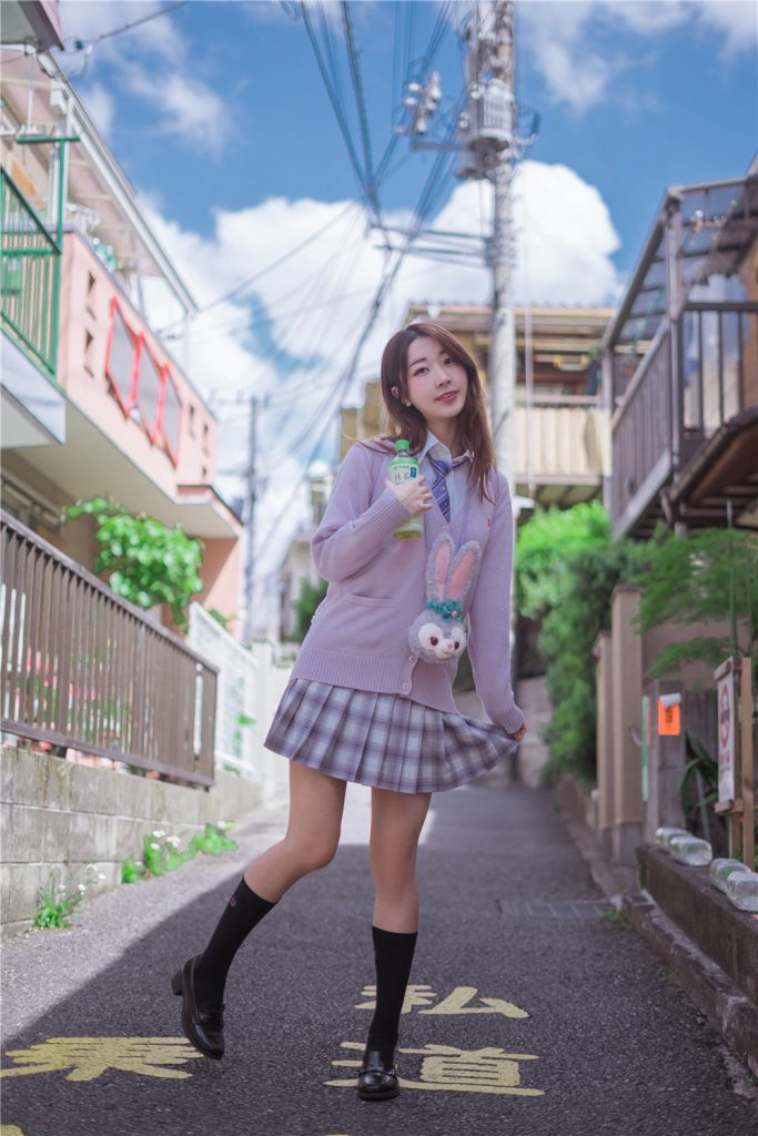 黑川-民宿楼下JK[15P]