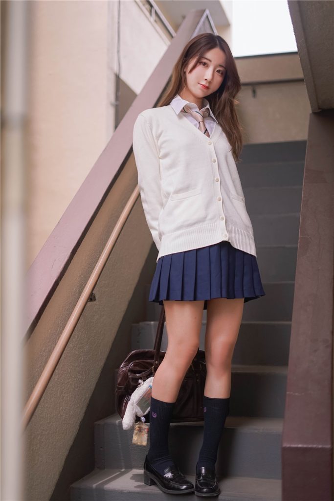 黑川-楼道JK[22P-114M]