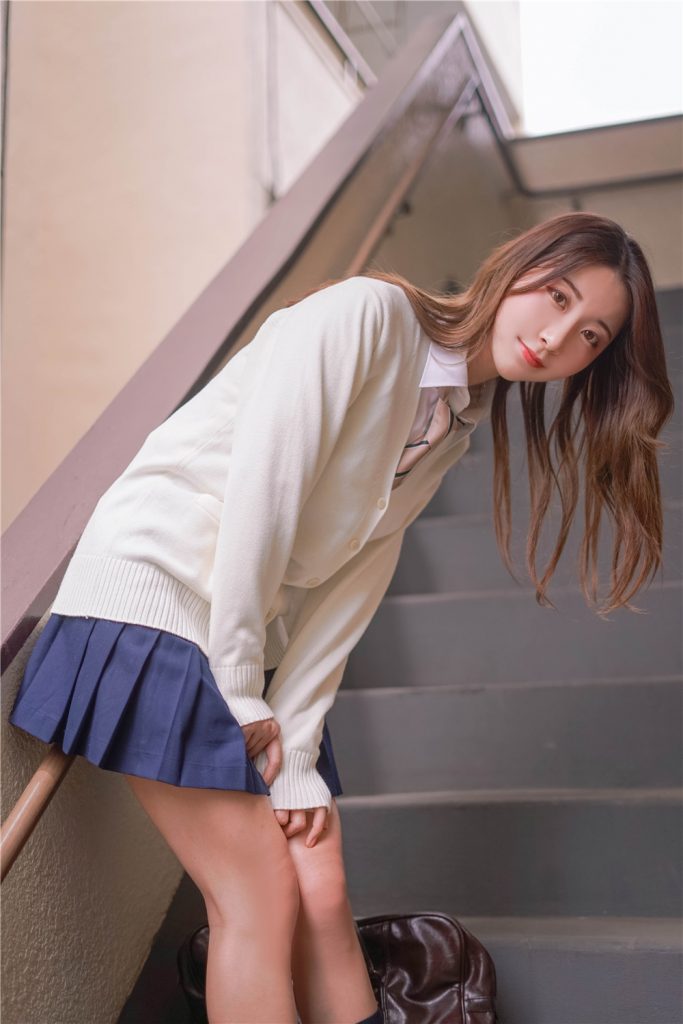 黑川-楼道JK[22P-114M]