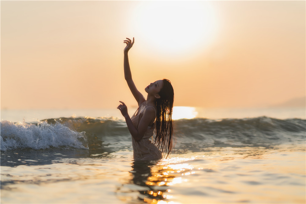 桜桃喵-潮汐 海边少女[33P-390M]