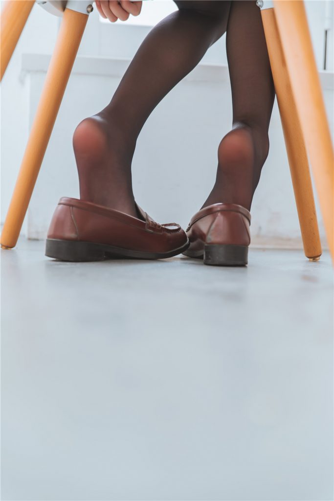 桜桃喵-黑丝JK制服[45P-593M]