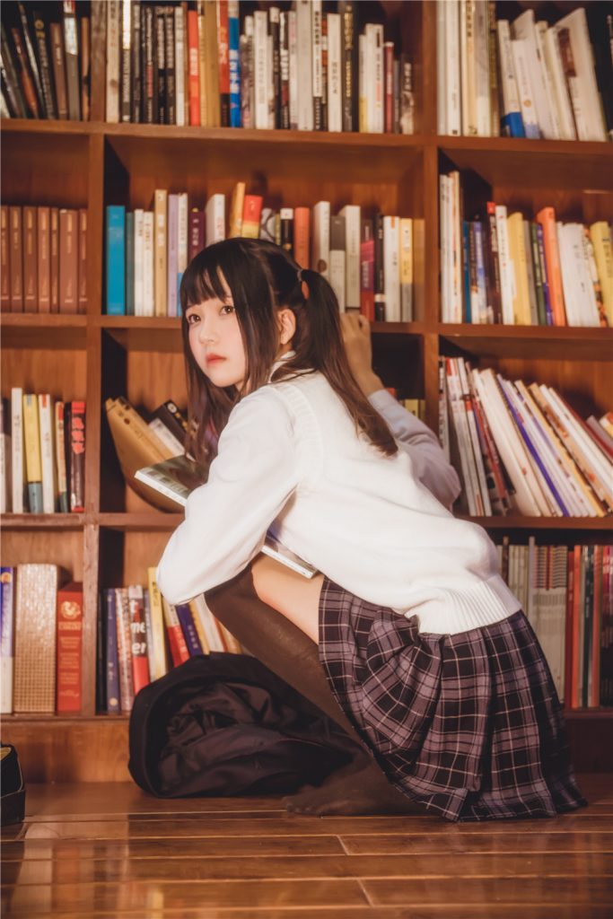 桜桃喵-小小少女 日系少女[103P-1.06G]