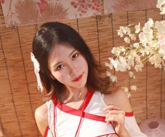 抖娘利世-女巫 裁剪巫女服白丝[40P-109M]