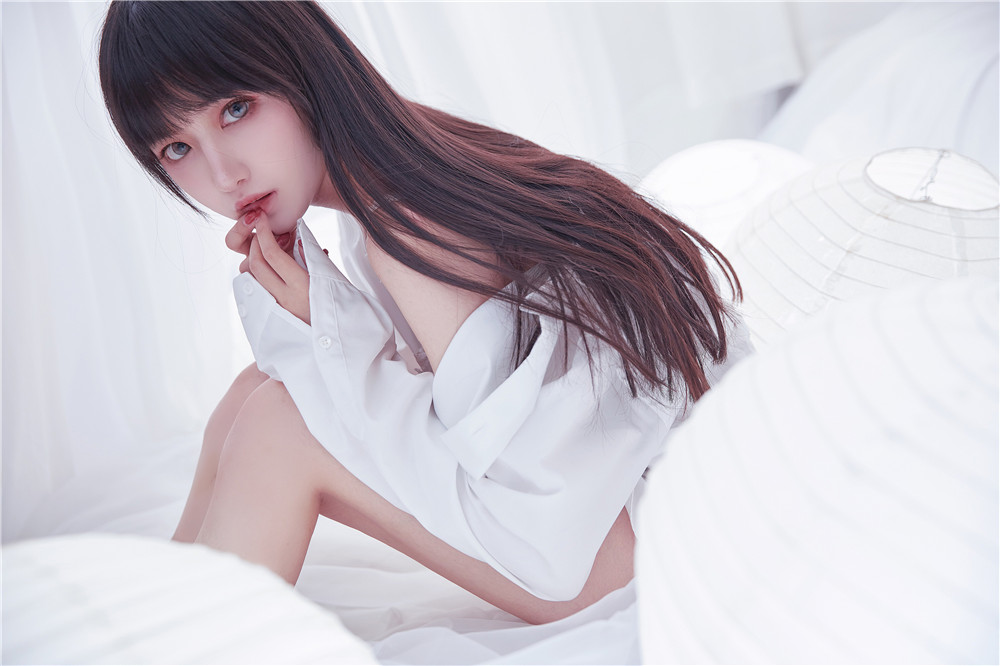 Shika小鹿鹿-纯白私房[18P-106M]