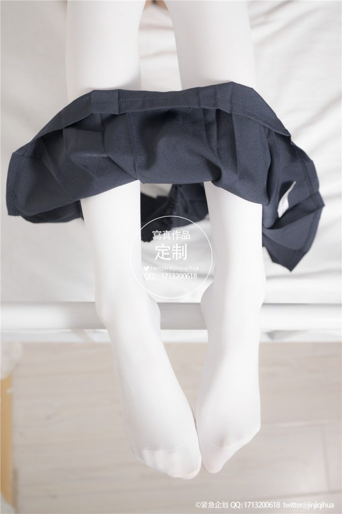 [紧急企划]NO.005 一只喵喵梓 白丝兽尾小姐姐[68P1V-490M]