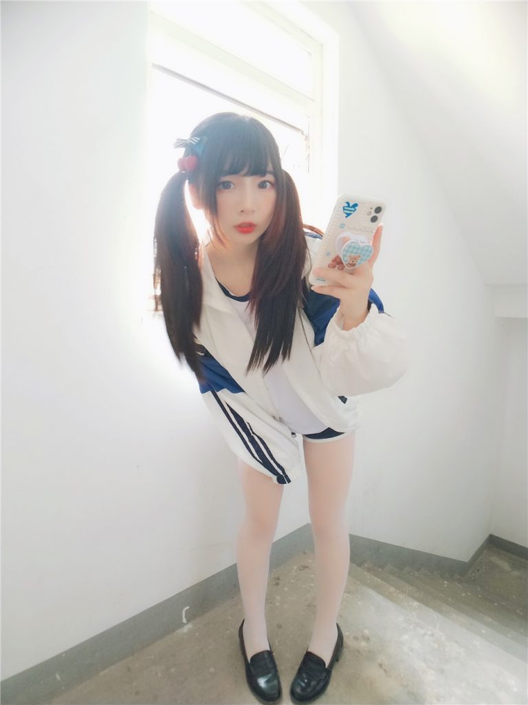 古川kagura-白丝女仆[43P2V-171M]