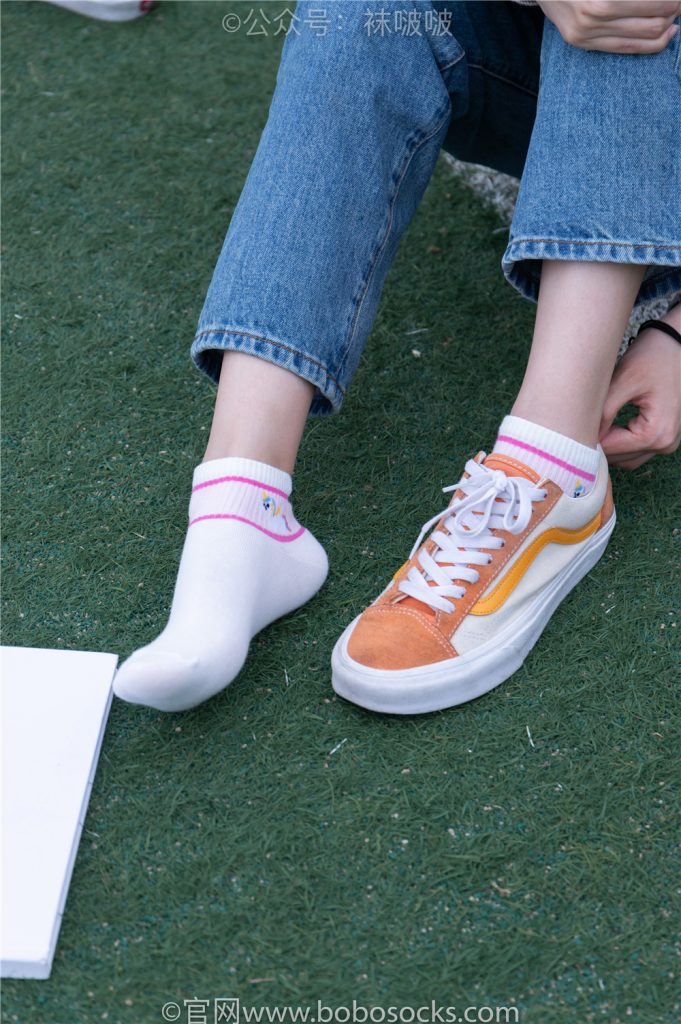 [BoBoSocks袜啵啵] No.004 泡芙-vans帆布鞋、白棉袜、裸足[127P1V-3.25G]