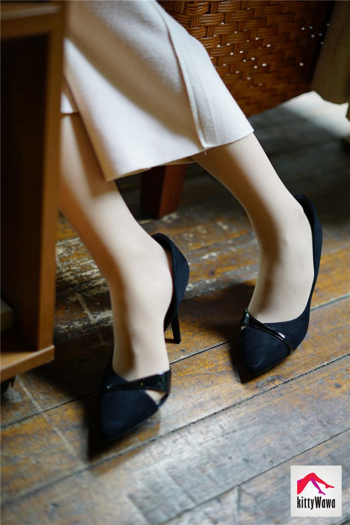 袜小喵KittyWawa-KT022《阔腿裤里的秘密》[99P]