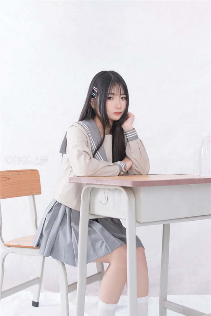 [轻兰映画] Grand.008 日系水手服学妹[81P-422M]