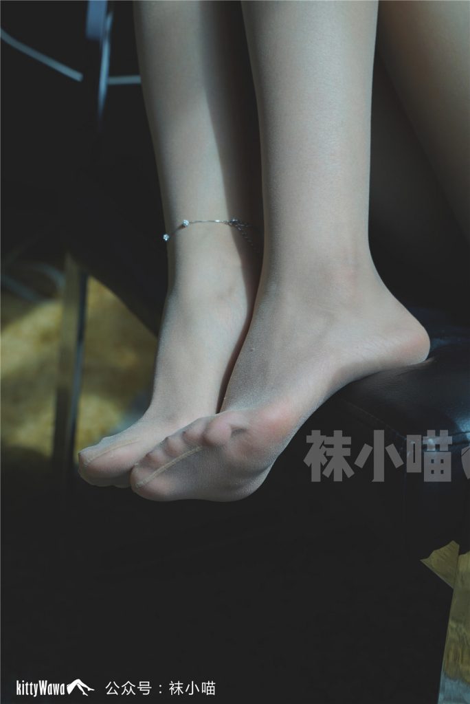 袜小喵KittyWawa-KT058《任性的拖鞋》