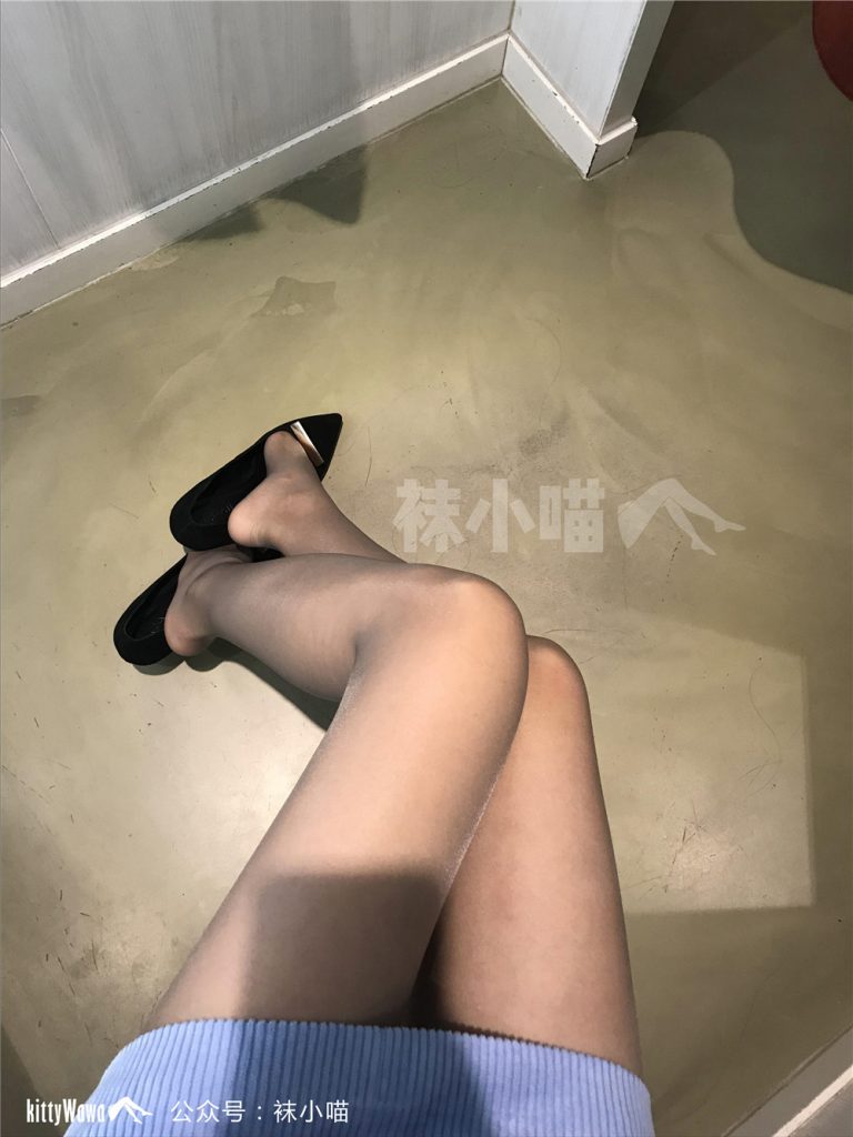 袜小喵KittyWawa-KT059《喵姐姐的试衣间》