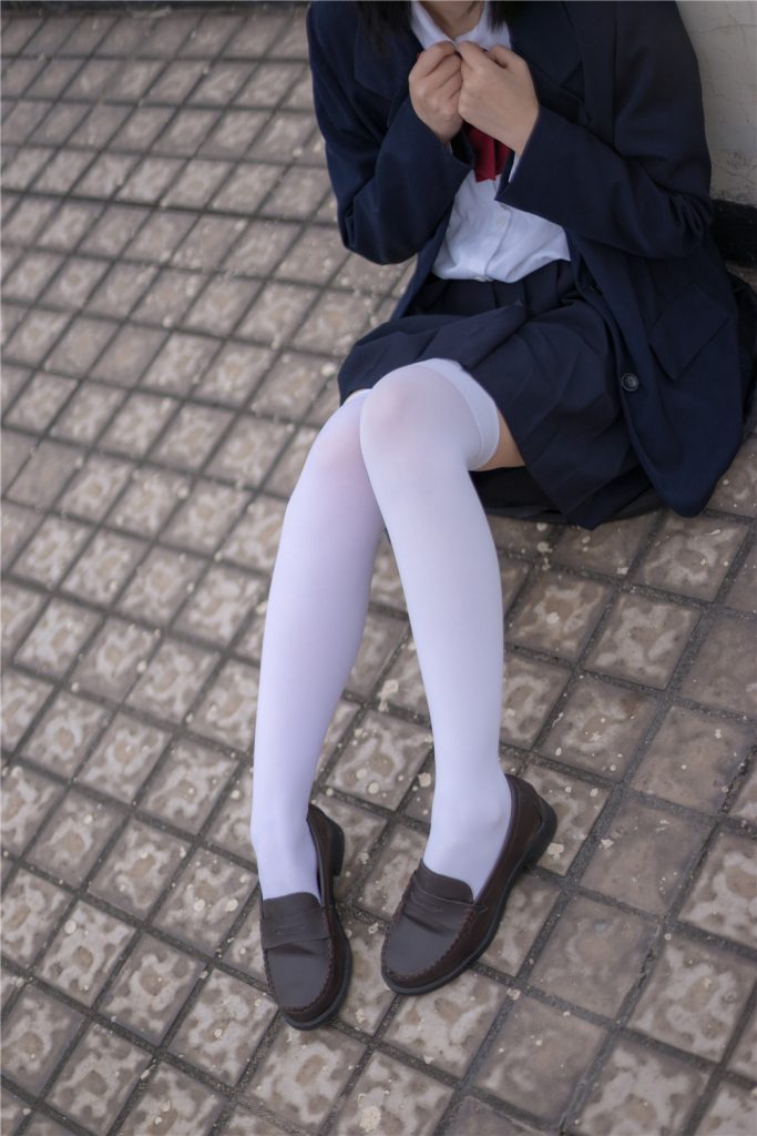 [轻兰映画] VOL.004 日系JK白丝[48P-421M]