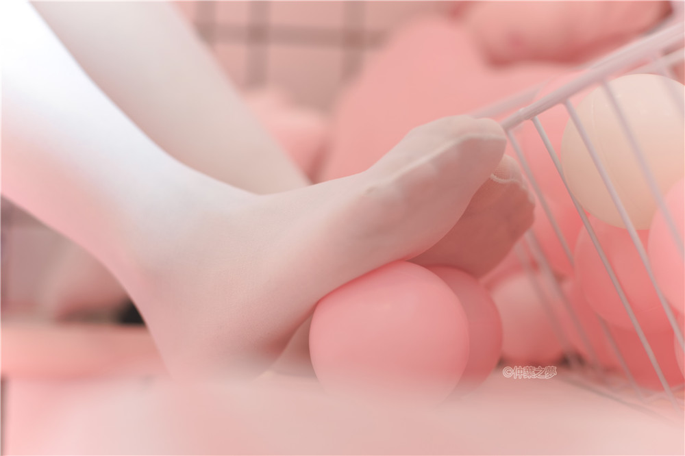 [轻兰映画] SPL.010 半度度度喵 格子连衣裙[115P-293M]