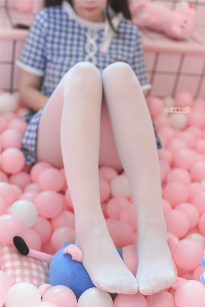 [轻兰映画] SPL.010 半度度度喵 格子连衣裙[115P-293M]