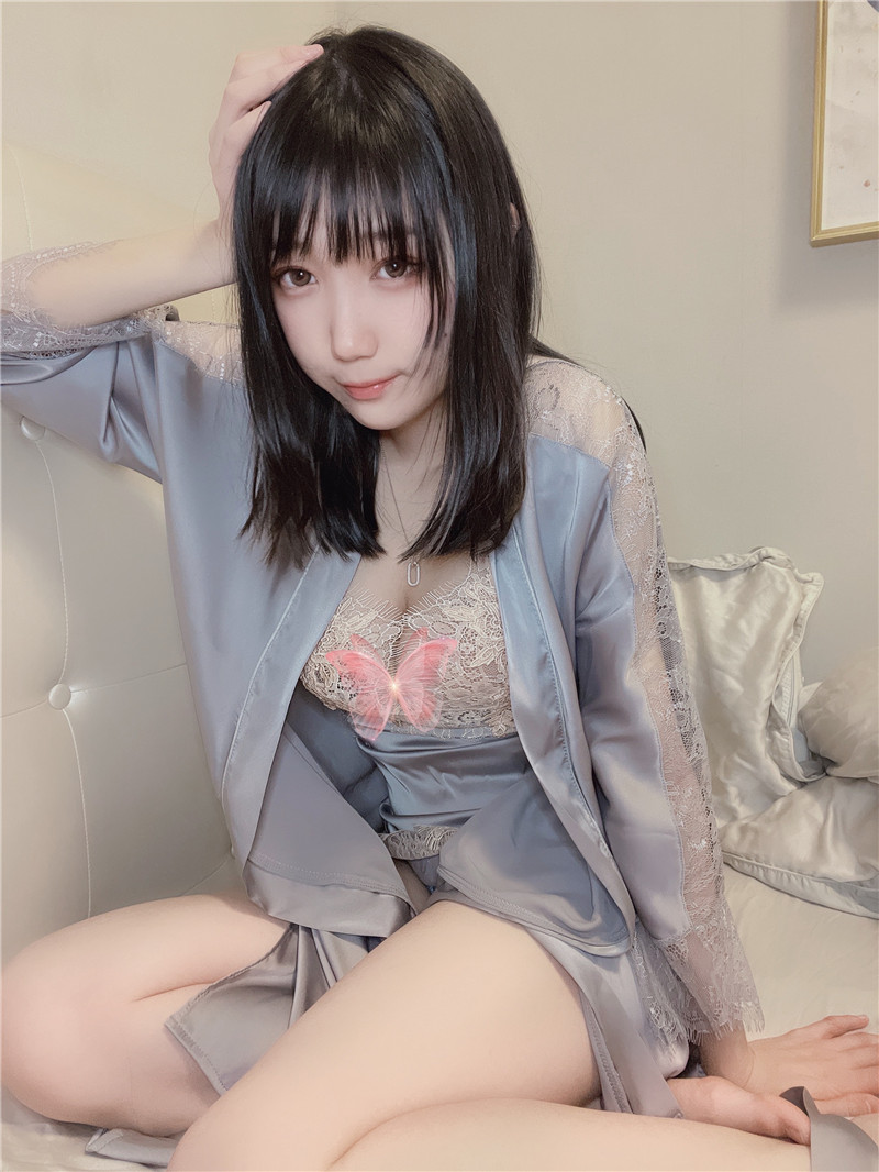 [周叽是可爱兔兔] NO.025 今夕何夕睡袍[9P-15MB]