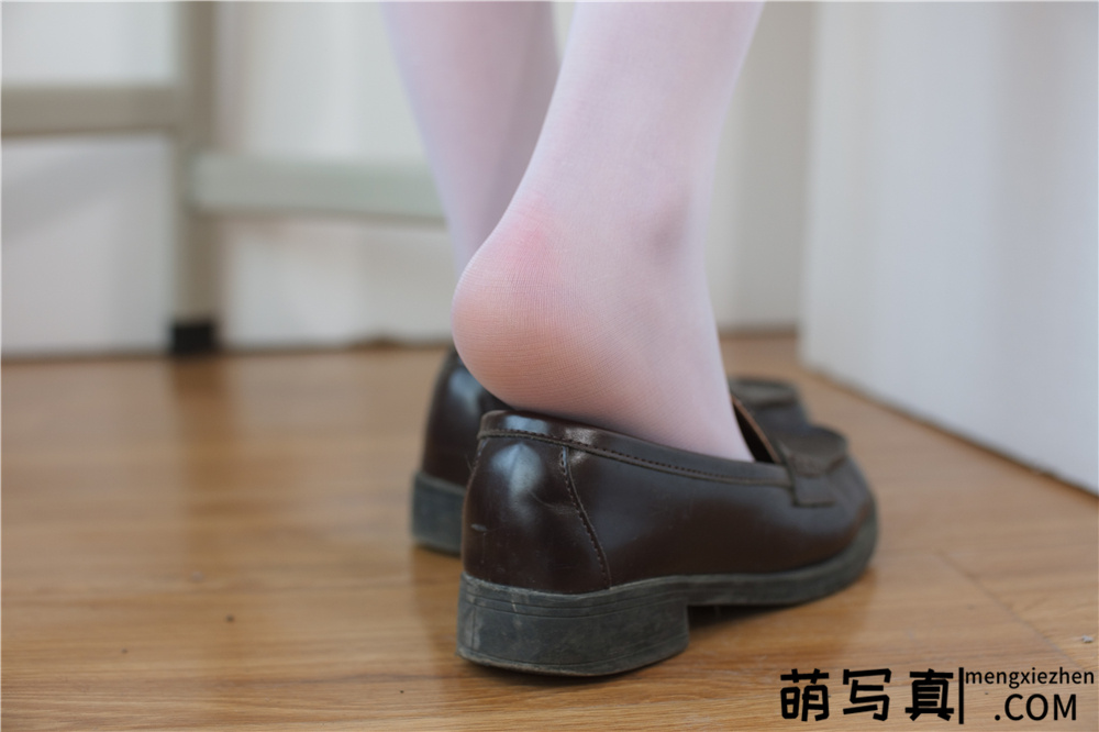 [森萝财团] X-010 Aika JK制服白丝[83P1V-1.46G][免费下载]