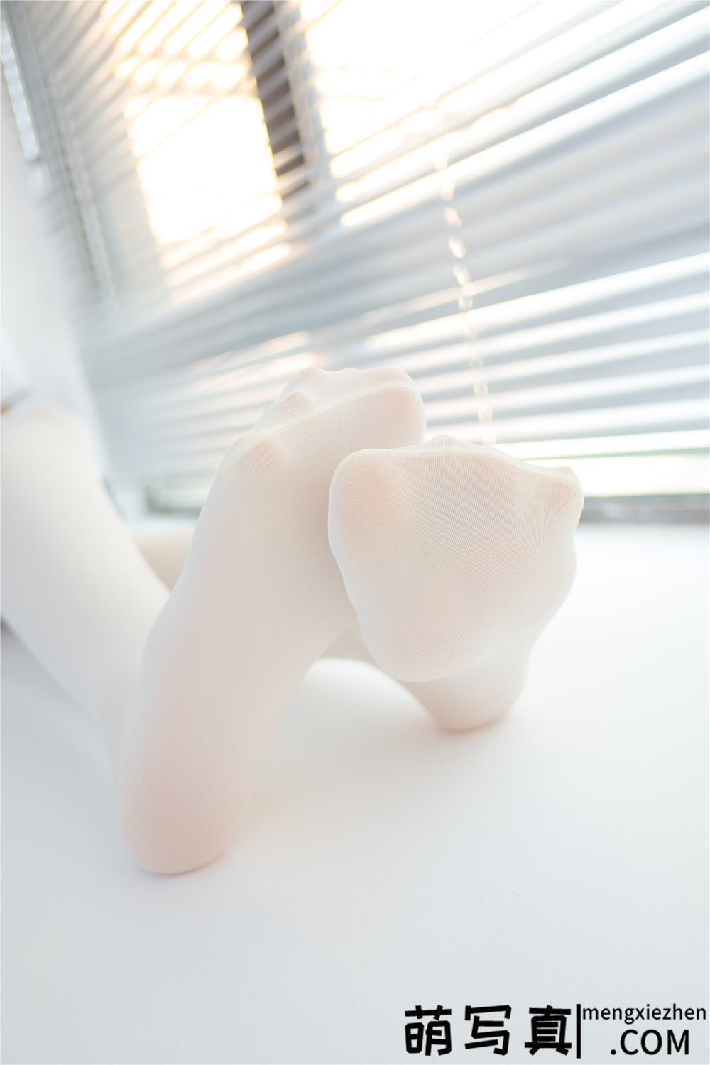 [森萝财团] R15-028 吹弹可破[96P-457M][免费下载]