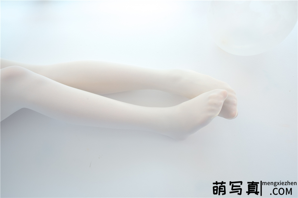 [森萝财团] R15-028 吹弹可破[96P-457M][免费下载]