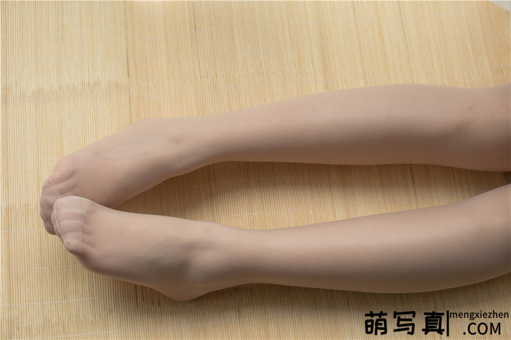 [森萝财团] X-028 田园薄丝少女[128P1V-2.19G][免费下载]