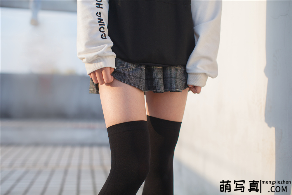 [少女秩序] EXVOL.004 项圈少女过膝黑丝[47P-347M][免费下载]