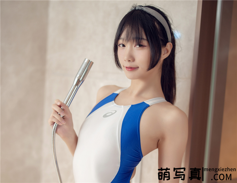 如月灰-蓝白竞泳[40P-159M][免费下载]