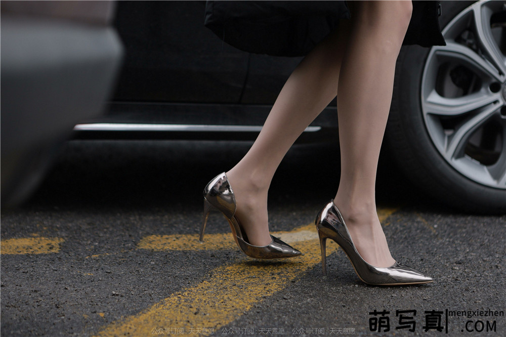 [IESS异思趣向] 模特：小六《停车场的故事》[90P-120M]