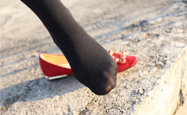 DXG – 厚丝袜黑袜足红鞋[280P/2.8G]