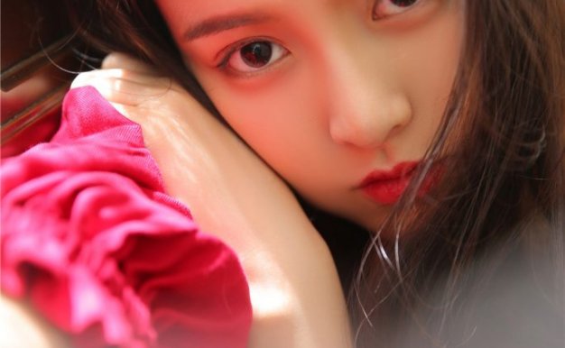 来自微博写真-把我的玫瑰涂成红色吧！