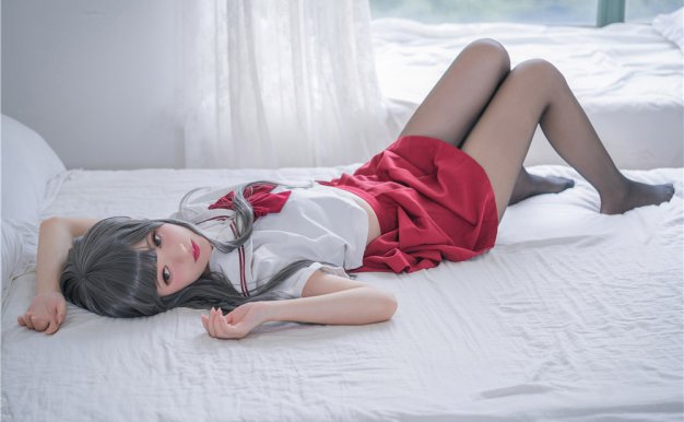 喵糖映画 VOL.0017 白发魔女 火红JK裙黑丝[40P-900M]