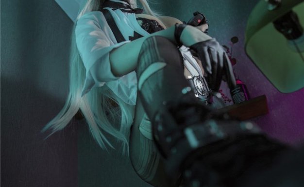 起司块 – 甘古特cos 破洞丝袜[52P4V-415M]