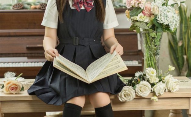 喵糖映画 VOL.004 文静学妹居家甜美少女写真[40P-578M]