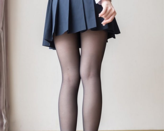香草喵露露-黑丝萌妹 JK制服少女[45P-197M]