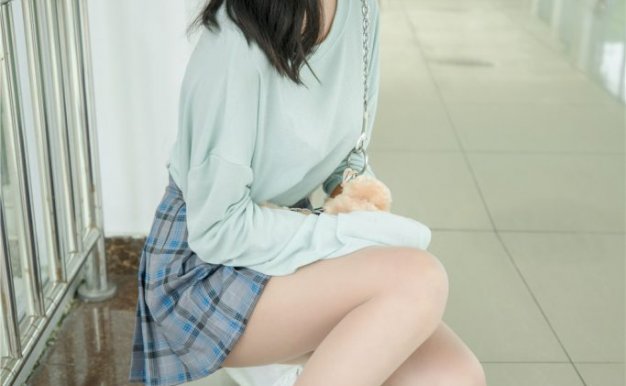 [MSLASS]梦丝女神 – 酥酥 恬静的小白鞋丝袜[38P-332M]