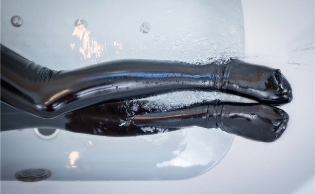 水淼aqua-漆皮女仆 浴缸少女[32P-395M]