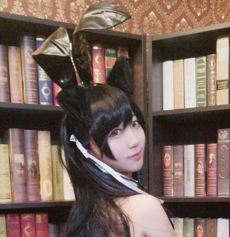 黑川-爱宕兔女郎cos 性感黑丝比基尼[18P]