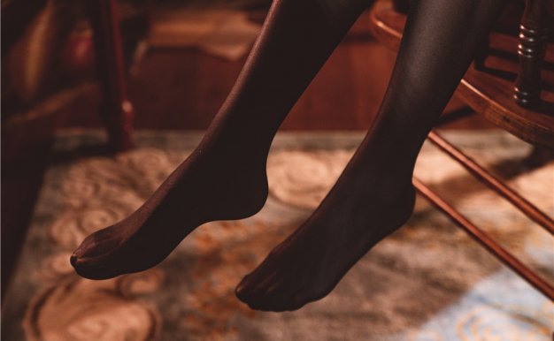 木绵绵OwO-紧身吊带黑丝[70P-2.03G]