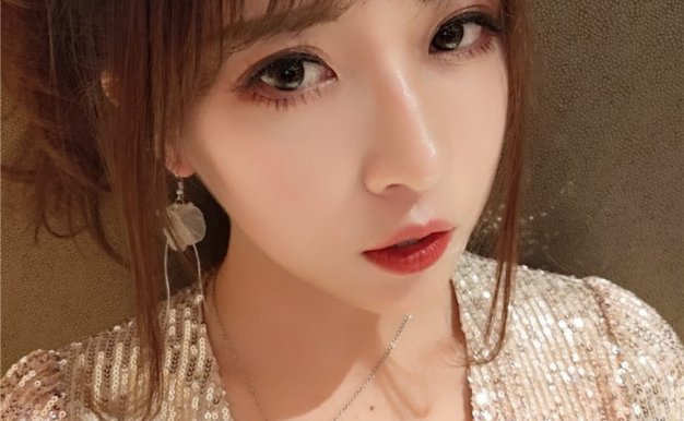 [小女巫露娜] NO.014 亮片裙肉丝[22P-141M]