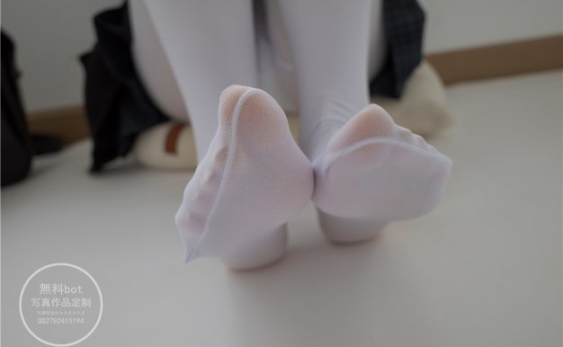 [森萝财团] 有料002 小香 室内JK白丝少女[86P-914M]