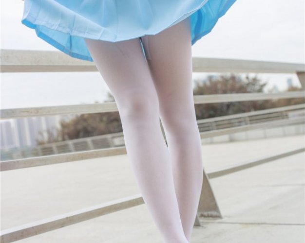 [森萝财团] 有料005 小茵 蓝白公园白丝[68P-924M]