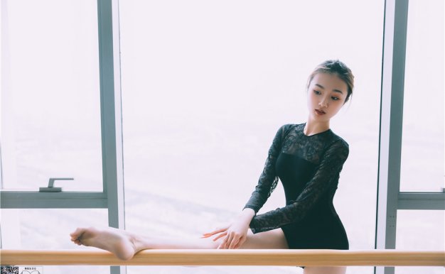 [GALLI嘉丽]舞蹈生日记015 小萱[51P-359M]