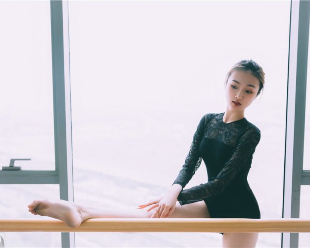 [GALLI嘉丽]舞蹈生日记015 小萱[51P-359M]