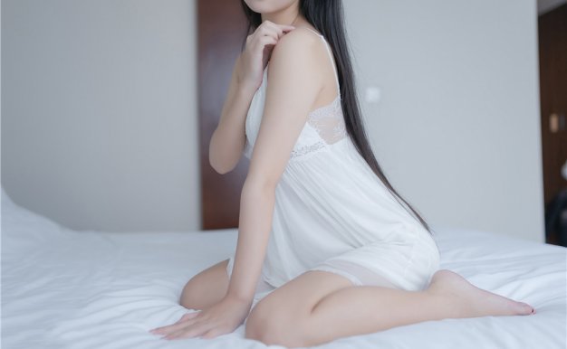 [萌芽儿o0] NO.001 白色私房 [44P-159MB]