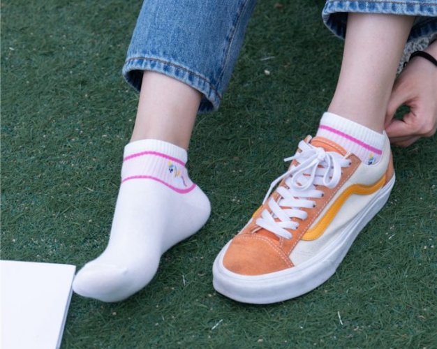 [BoBoSocks袜啵啵] No.004 泡芙-vans帆布鞋、白棉袜、裸足[127P1V-3.25G]