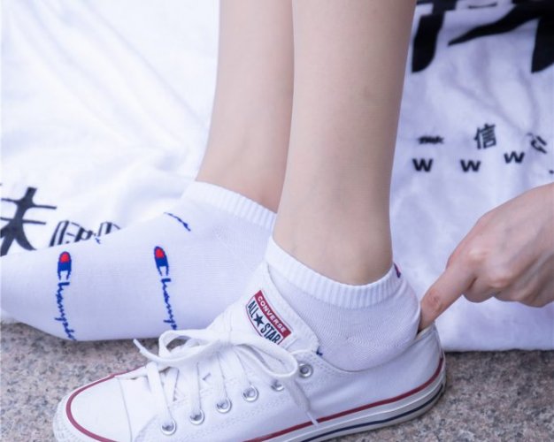 [BoBoSocks袜啵啵] No.001 小甜豆-帆布鞋、白棉袜、肉丝[138P1V-6.22G]